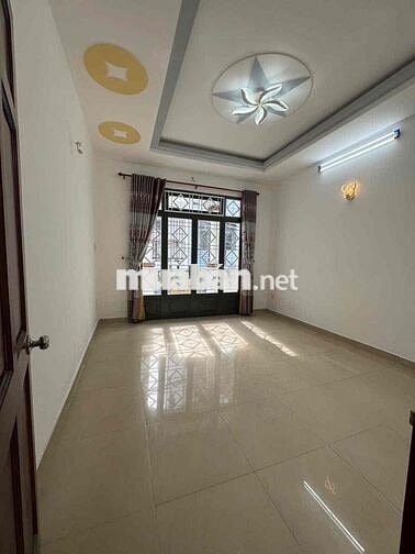 Nhà hẻm xe hơi tới nhà gần chợ siêu thị trường học