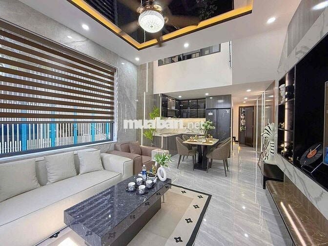 Nhà 2 tầng mới đẹp hiện đại funl nội thất