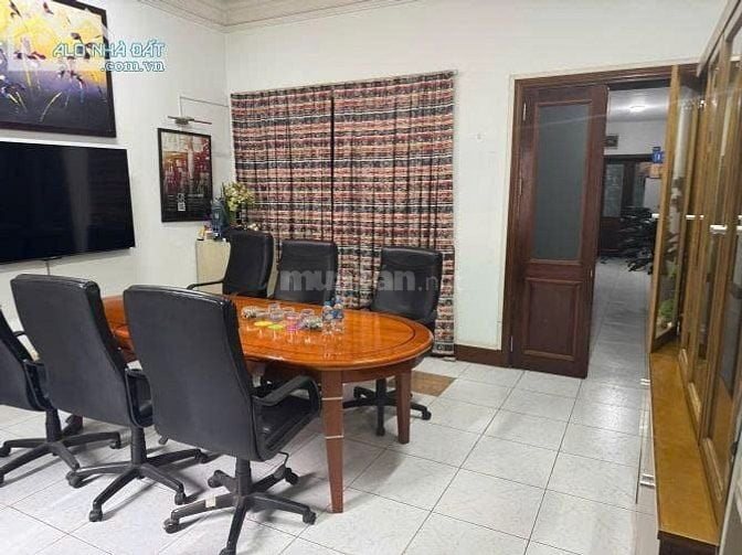 Cần cho thuê nhà KD/ làm Văn phòng (không ở lại) tại Phố Mai Hắc Đế
