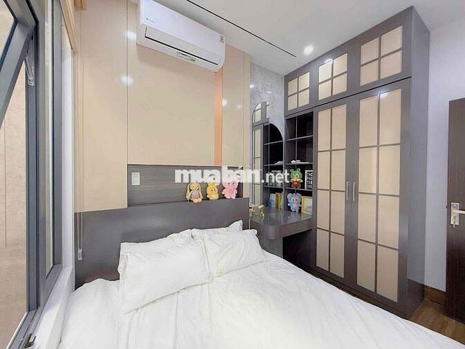 Nhà 2 tầng mới đẹp hiện đại funl nội thất
