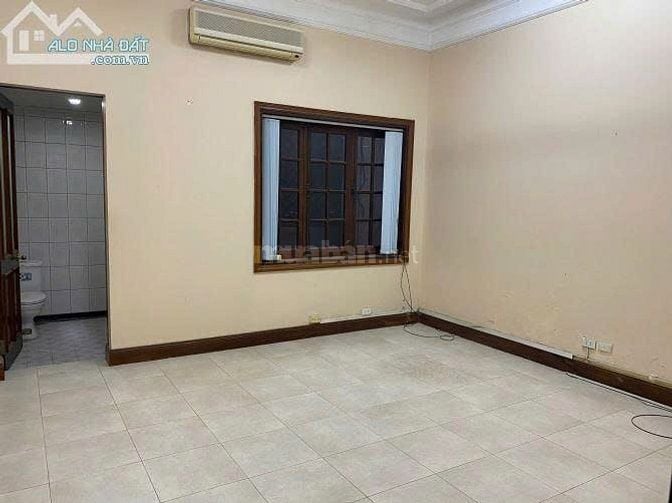 Cần cho thuê nhà KD/ làm Văn phòng (không ở lại) tại Phố Mai Hắc Đế