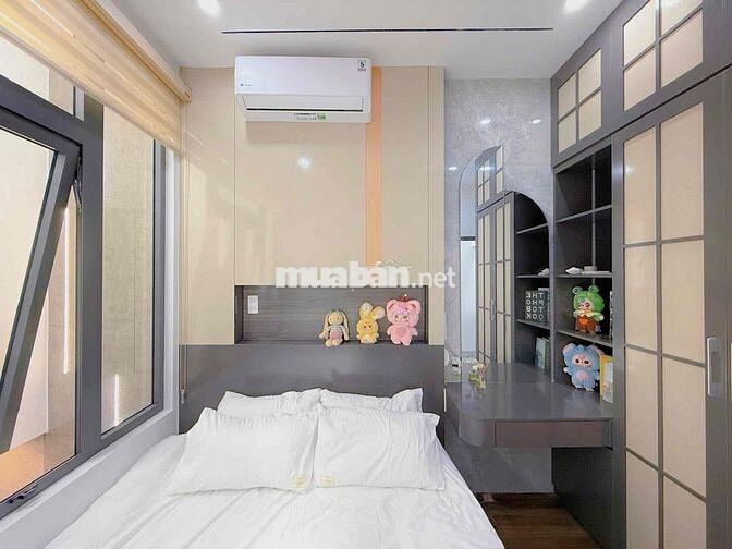 Nhà 2 tầng mới đẹp hiện đại funl nội thất