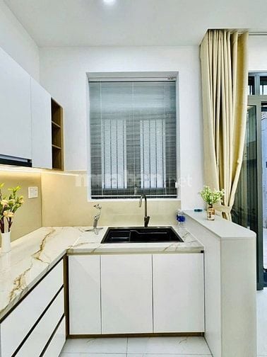Bác em cần bán gấp nhà Nguyễn Trọng Tuyển, 6tỷ5 Còn TL, Dt: 60m2, 1T2L