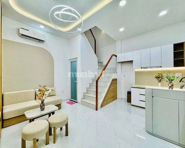 Bác em cần bán gấp nhà Nguyễn Trọng Tuyển, 6tỷ5 Còn TL, Dt: 60m2, 1T2L