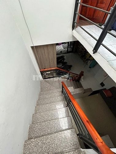 Bán nhà Thống Nhất, p11. 1 lầu 2 phòng 3 wc. Giá 4 tỷ 250