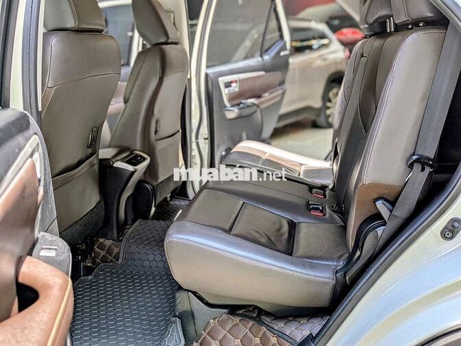 Toyota Fortuner dầu số tự động 1 cầu 2019 dky 2020