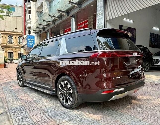 KIA Carnival 2.2 Diesel Signature 7
