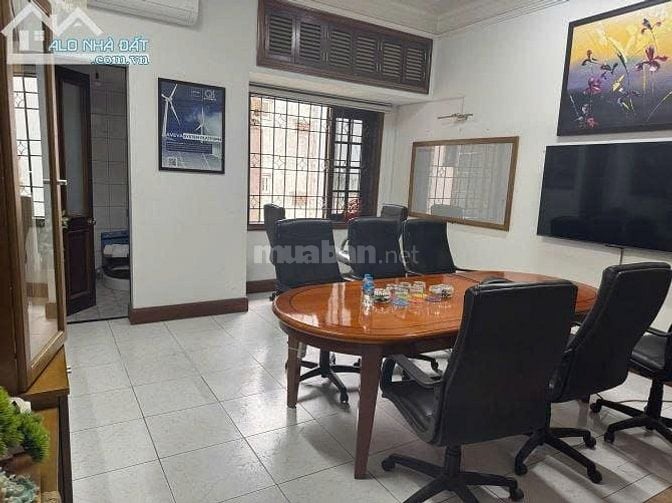 Cần cho thuê nhà KD/ làm Văn phòng (không ở lại) tại Phố Mai Hắc Đế