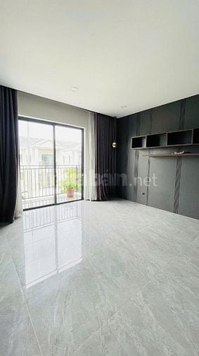Nhà Biệt Thự 1 Trệt 2 Lầu 7x20m 6 Phòng Khu nine south Nguyễn Hữu Thọ