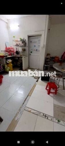 Mặt Tiền Cho thuê DT: 4m X 25m  1 trệt 1 gác lửng 3pn lề rộng rãi.