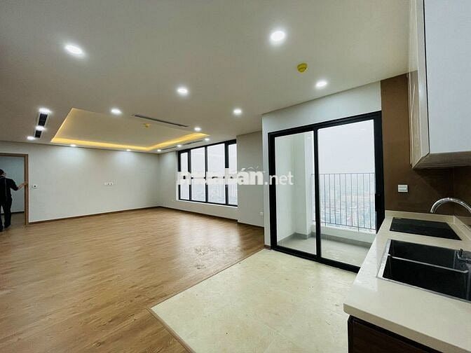 Hot - The Park Home - Cầu Giấy 125m2 3PN,1 kho đồ cơ bản giá 21tr/th