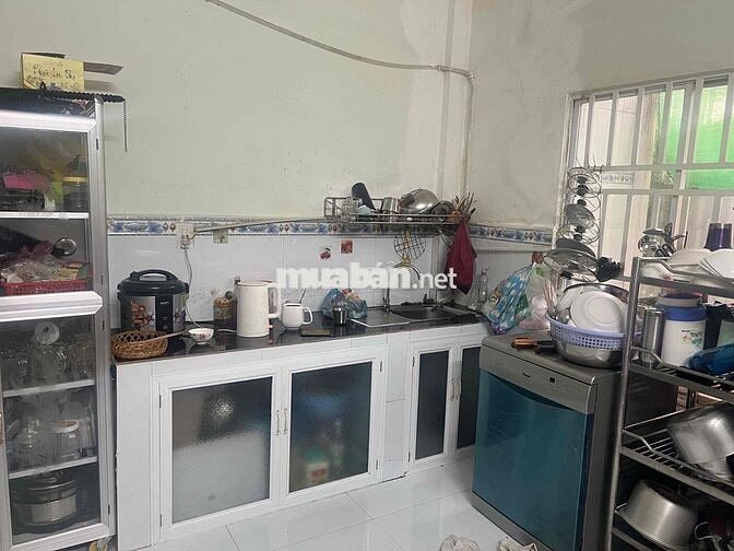 Nhà mặt tiền 128m2, 3 phòng ngủ, đường số 9, KDC 586 Cần Thơ