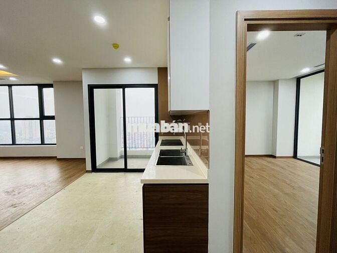 Hot - The Park Home - Cầu Giấy 125m2 3PN,1 kho đồ cơ bản giá 21tr/th