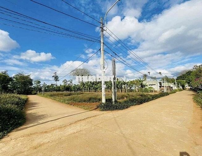 BÁN LÔ GÓC 2MT HẺM QL14-26 PHƯỜNG TÂN AN(BMT). GIÁ: 1,125 TỶ