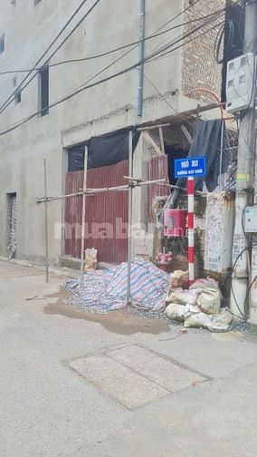 Cần bán 35m2 mặt tiền 5m ngõ 353 phố Bát Khối đối diện Aeon Long Biên