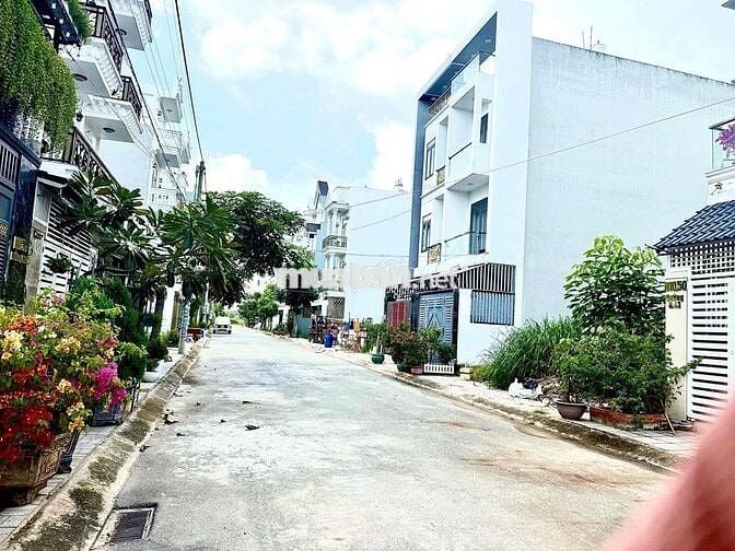 Nhà Hiện Đại Mới Tinh - Có Nội Thất - Cát Tường Phú Sinh