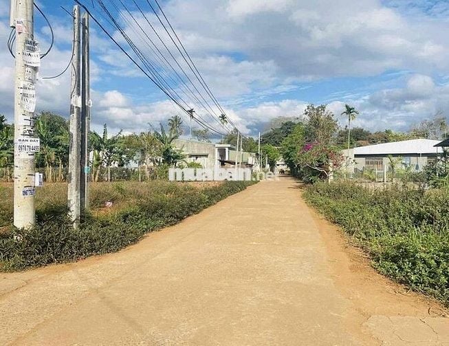 BÁN LÔ GÓC 2MT HẺM QL14-26 PHƯỜNG TÂN AN(BMT). GIÁ: 1,125 TỶ