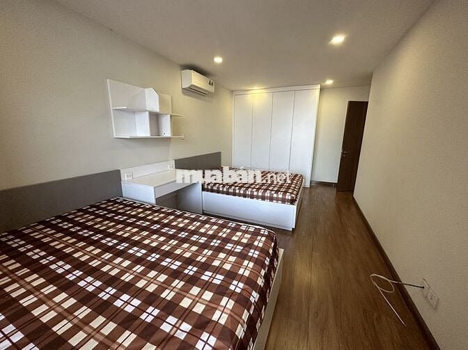 Discovery Complex - Cầu Giấy 150m2 3PN full nội thất đẹp giá 22tr/th