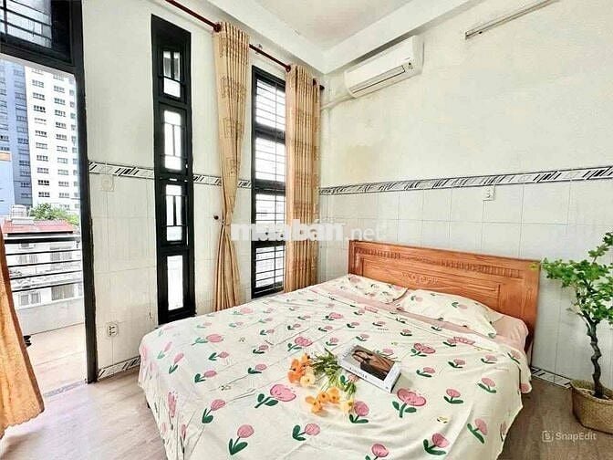CĂN HỘ ĐẦY ĐỦ NỘI THẤT BAN CÔNG ĐÓN GIÓ NẰM NGAY TRỤC ĐƯỜNG LỚN