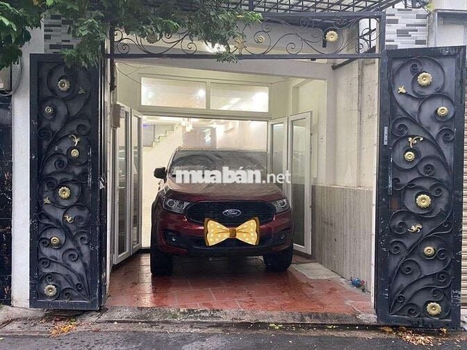 Nhà 4PN, xe hơi ngủ trong nhà. P5 Phú Nhuận.