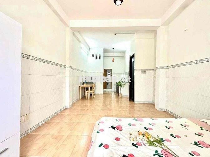 CĂN HỘ ĐẦY ĐỦ NỘI THẤT BAN CÔNG ĐÓN GIÓ NẰM NGAY TRỤC ĐƯỜNG LỚN