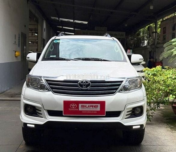 Toyota Fortuner 2.7V TRD XĂNG TỰ ĐỘNG 1 CẦU 2016