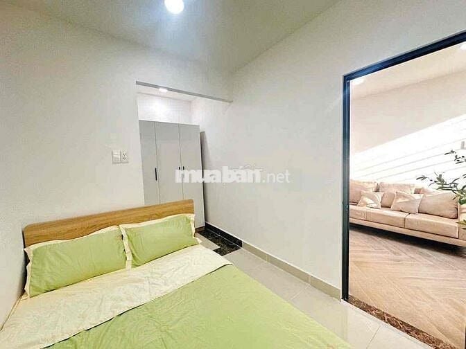 Studio cửa sổ trời – 2 Phòng Ngủ, 1 Phòng Khách – full nội thất, gần Đ