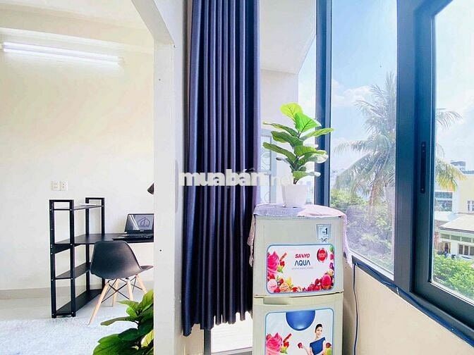 Studio tách bếp, gần dh Văn Lang,IUH,UTH toà thang máy, cửa sổ trời