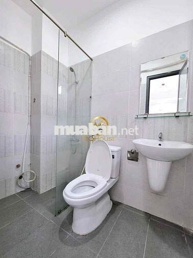 🏡 Cho thuê phòng 40m2 cửa sổ đón nắng ngay Thích Quảng Đức gần sân bay