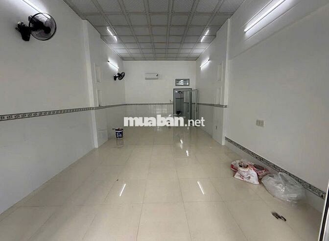 Bán gấp  căn nhà đang cho thuê vì kinh tế gia đình đang khó khăn 710tr