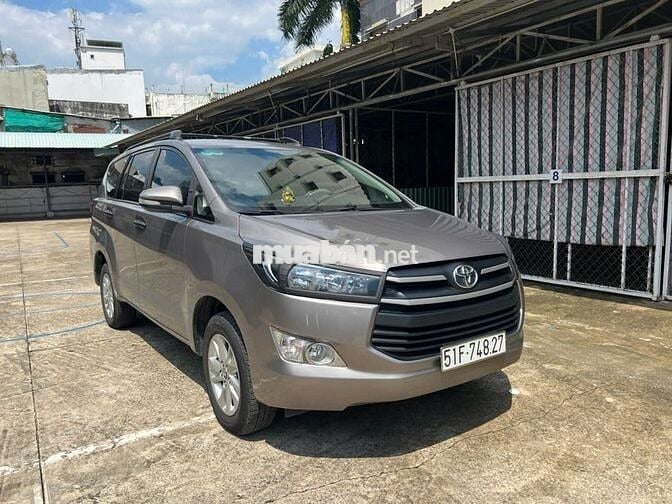 Toyota Innova 2016 2.0E - 76000 km
