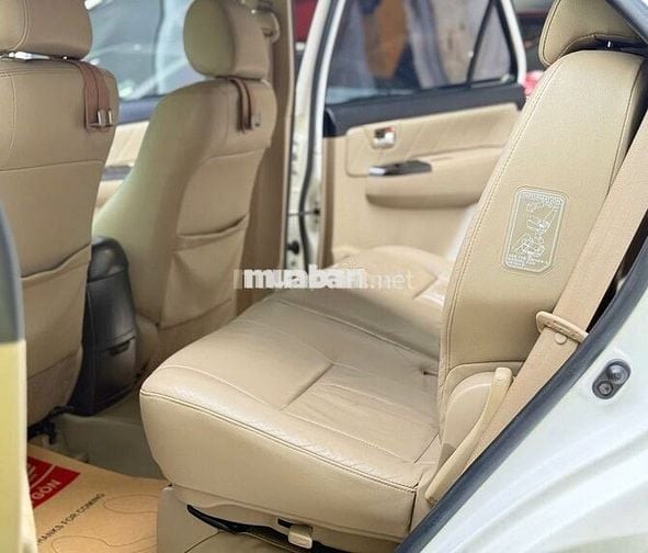 Toyota Fortuner 2.7V TRD XĂNG TỰ ĐỘNG 1 CẦU 2016