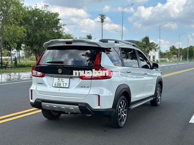 Suzuki XL 7 2023 thuần xăng bảo dưỡng rẻ đi ít.