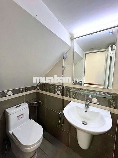 CHỦ CẦN BÁN GẤP NHÀ PHỐ QUẬN 8 - 270m2 - 1 trệt 1 lửng 3 lầu