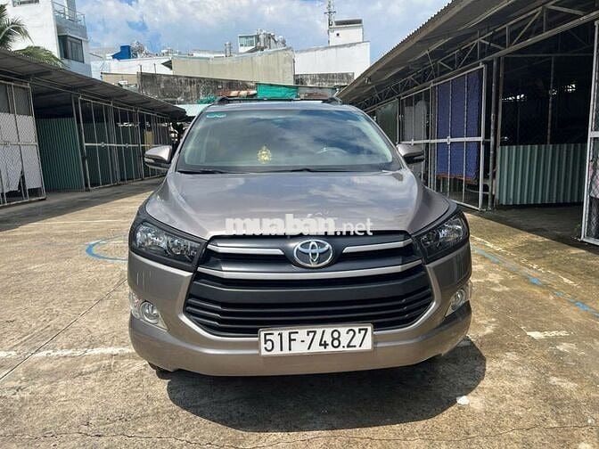 Toyota Innova 2016 2.0E - 76000 km