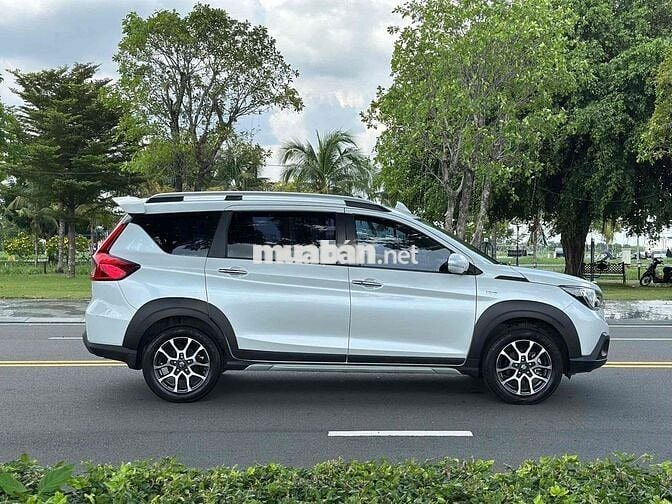 Suzuki XL 7 2023 thuần xăng bảo dưỡng rẻ đi ít.