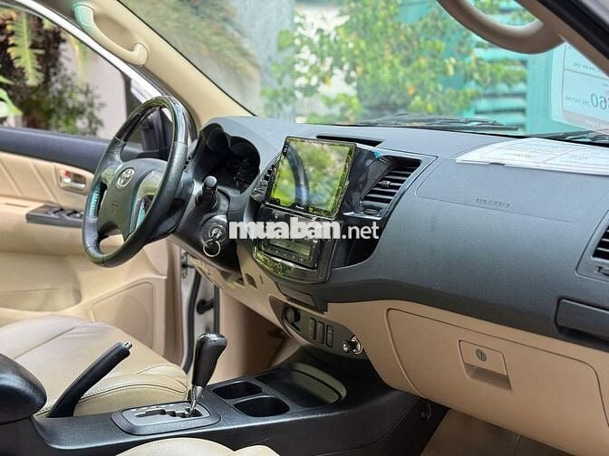 Toyota Fortuner 2.7V TRD XĂNG TỰ ĐỘNG 1 CẦU 2016