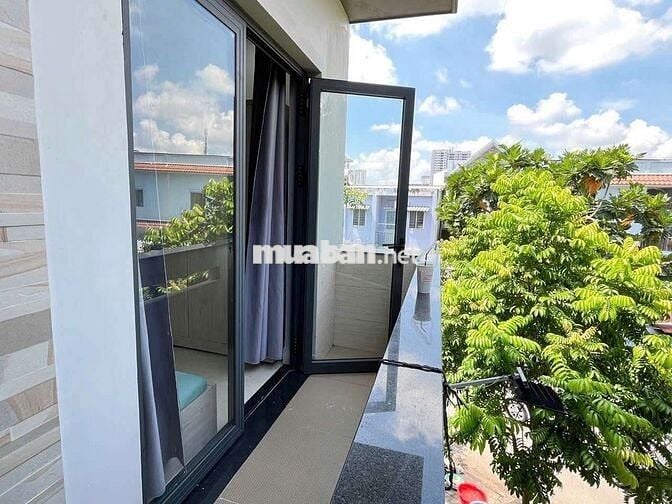 CHDV ban công xịn xò gần Crescent Mall, phú Mỹ Hưng Q7