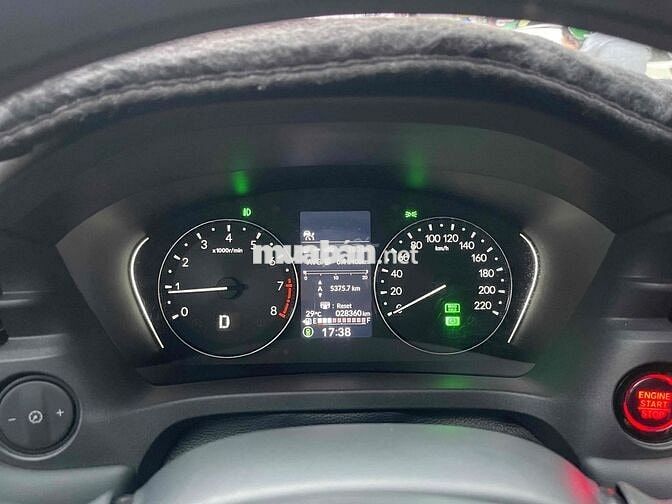Honda HR-V G Trắng đời 2024 - chuẩn 28.000 km