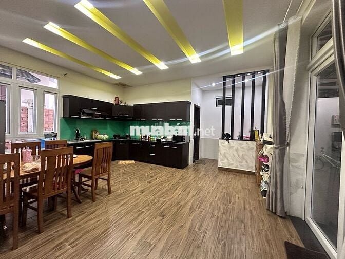 BÁN BIỆT THỰ LANGBIANG ĐÀ LẠT - 4PN, SÂN ĐẬU 3 Ô TÔ