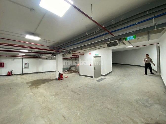 Cho thuê tòa nhà Văn Phòng Mới xây xong Mặt tiền đường Cao Thắng Q3