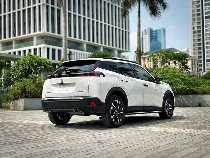 Peugeot 2008 màu trắng, sản xuất 2022