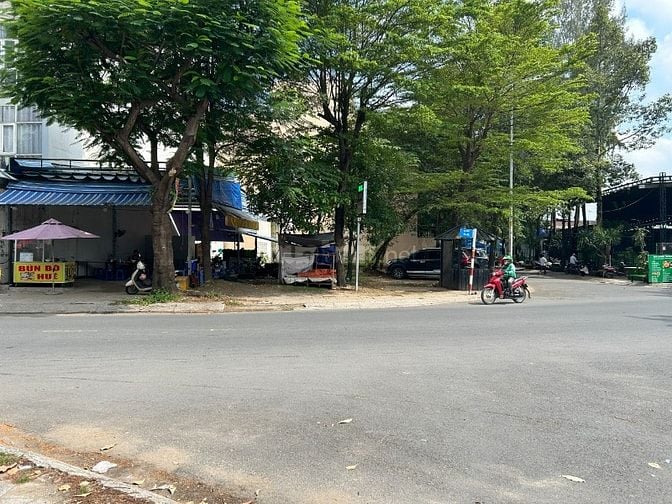 Bán biệt thự 25.8 tỷ - đường số 33 - dự án Đông Thủ Thiêm Q2