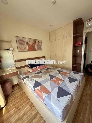 Căn hộ mt Võ Văn Kiệt đi tt Q1-5p