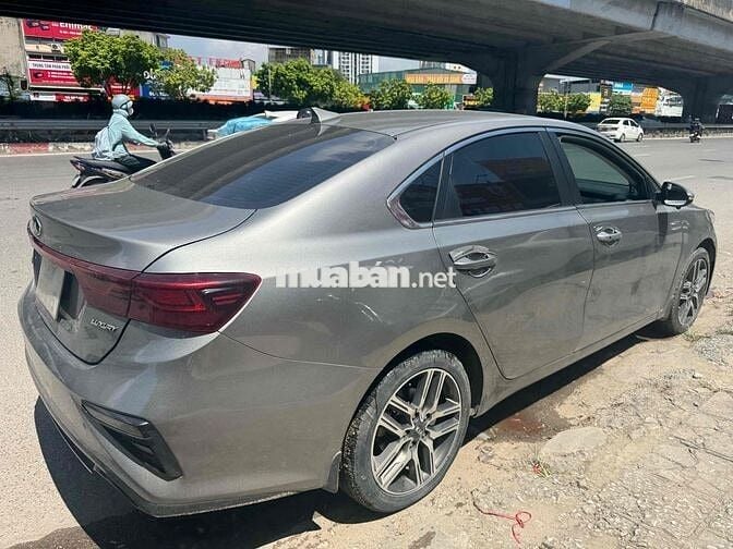 Kia Cerato 2021 1.6 AT LUXURY - 75000 km