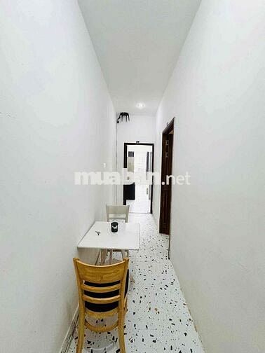CĂN HỘ 2PN 2WC NGAY SÁT PHAN XÍCH LONG SIÊU THOÁNG