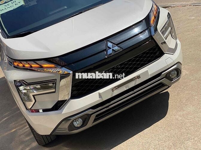 Mitsubishi Xpander AT Premium 2022 - 24000 km