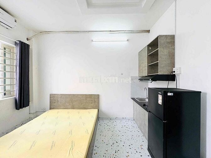 CĂN HỘ 2PN 2WC NGAY SÁT PHAN XÍCH LONG SIÊU THOÁNG