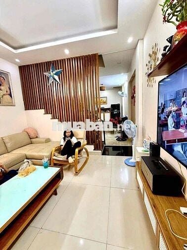 BÁN GẤP NHÀ TRUNG TÂM QUẬN, 1 TRỆT LẦU 58M2, SỔ HỒNG RIÊNG, GIÁ 1,6 TY