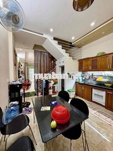 BÁN GẤP NHÀ TRUNG TÂM QUẬN, 1 TRỆT LẦU 58M2, SỔ HỒNG RIÊNG, GIÁ 1,6 TY